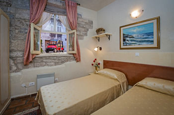 Residence Marco Polo Ровінь Екстер'єр фото
